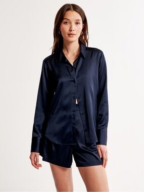 Abercrombie & Fitch Navy Long Sleeve Satin Button-Up Shirt